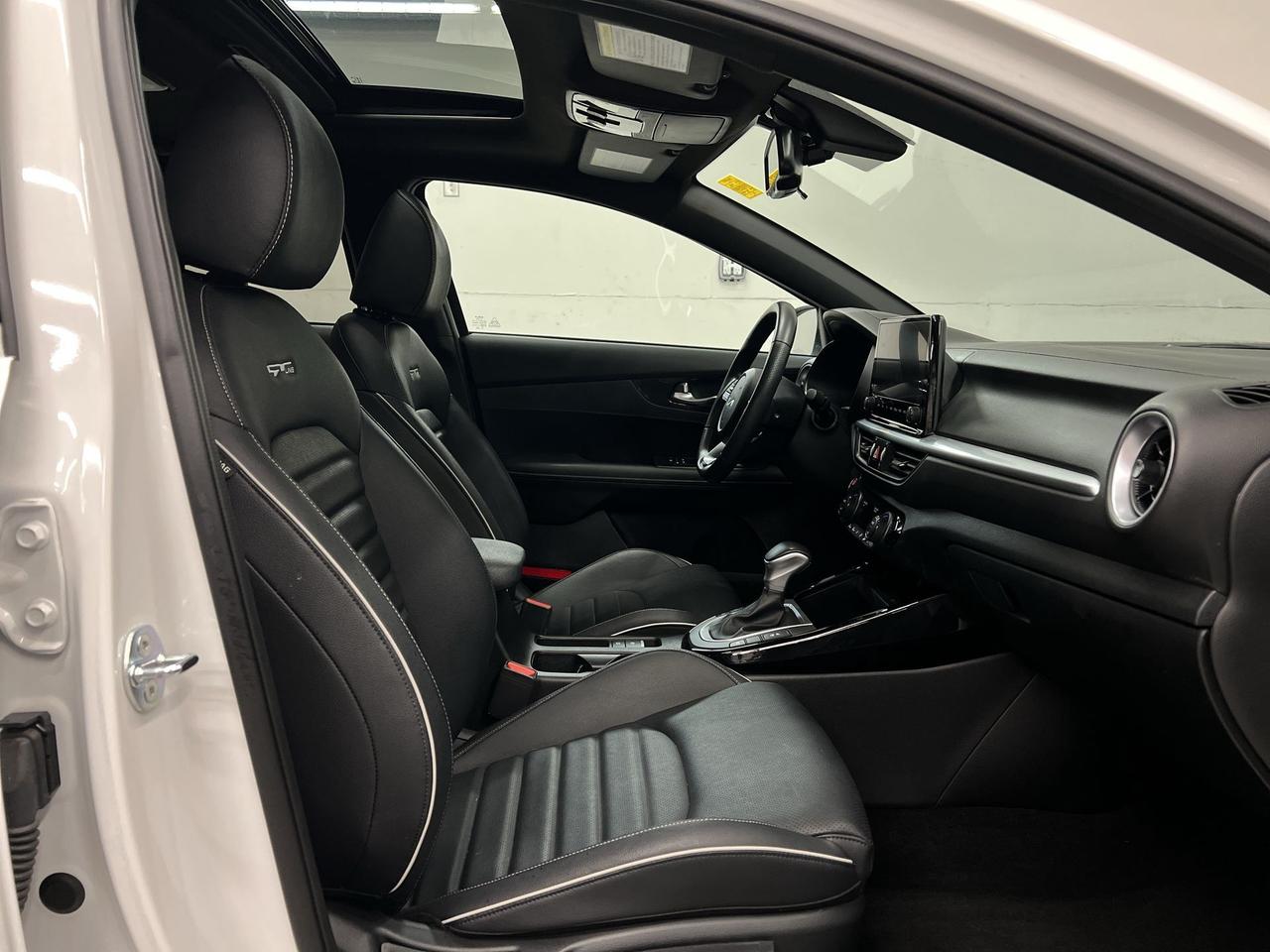 2024 Kia Forte GT-LINE | COOLED LEATHER | SUNROOF | REMOTE START Photo