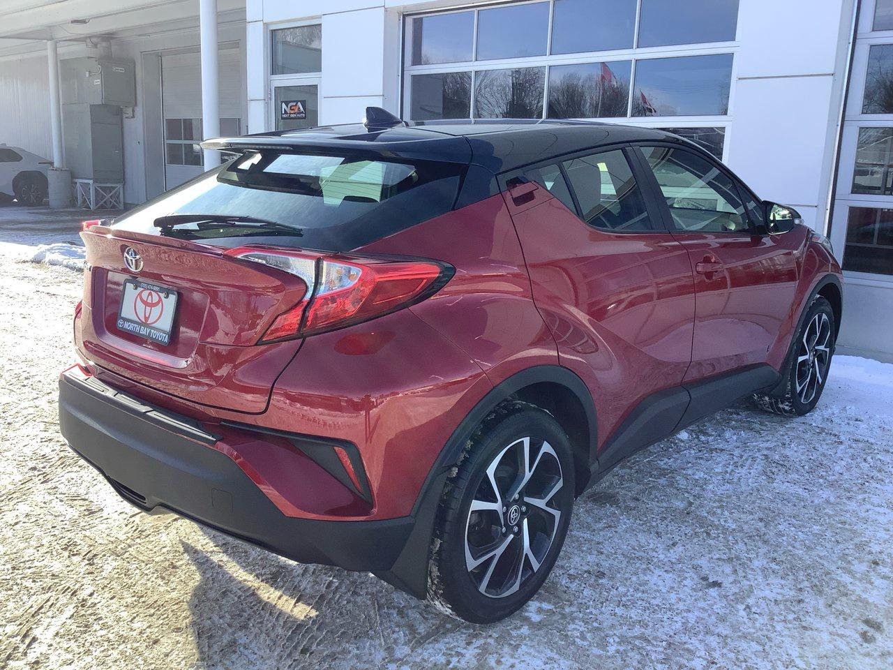 2022 Toyota C HR  Photo