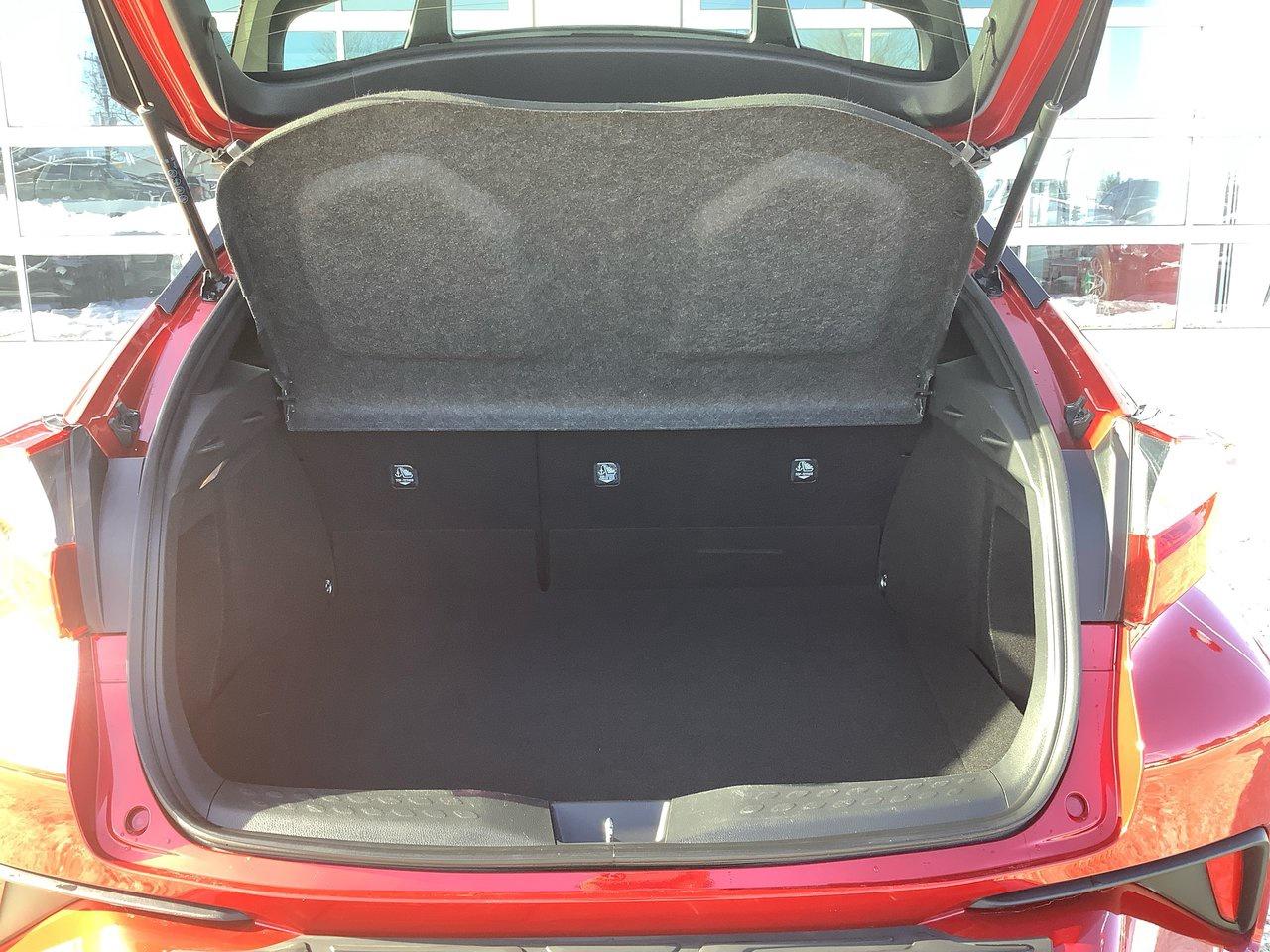 2022 Toyota C HR  Photo