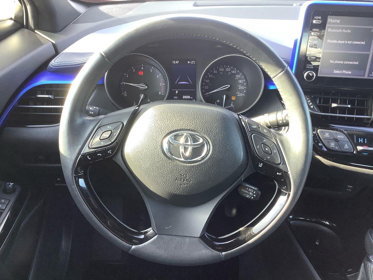 2022 Toyota C HR  Photo