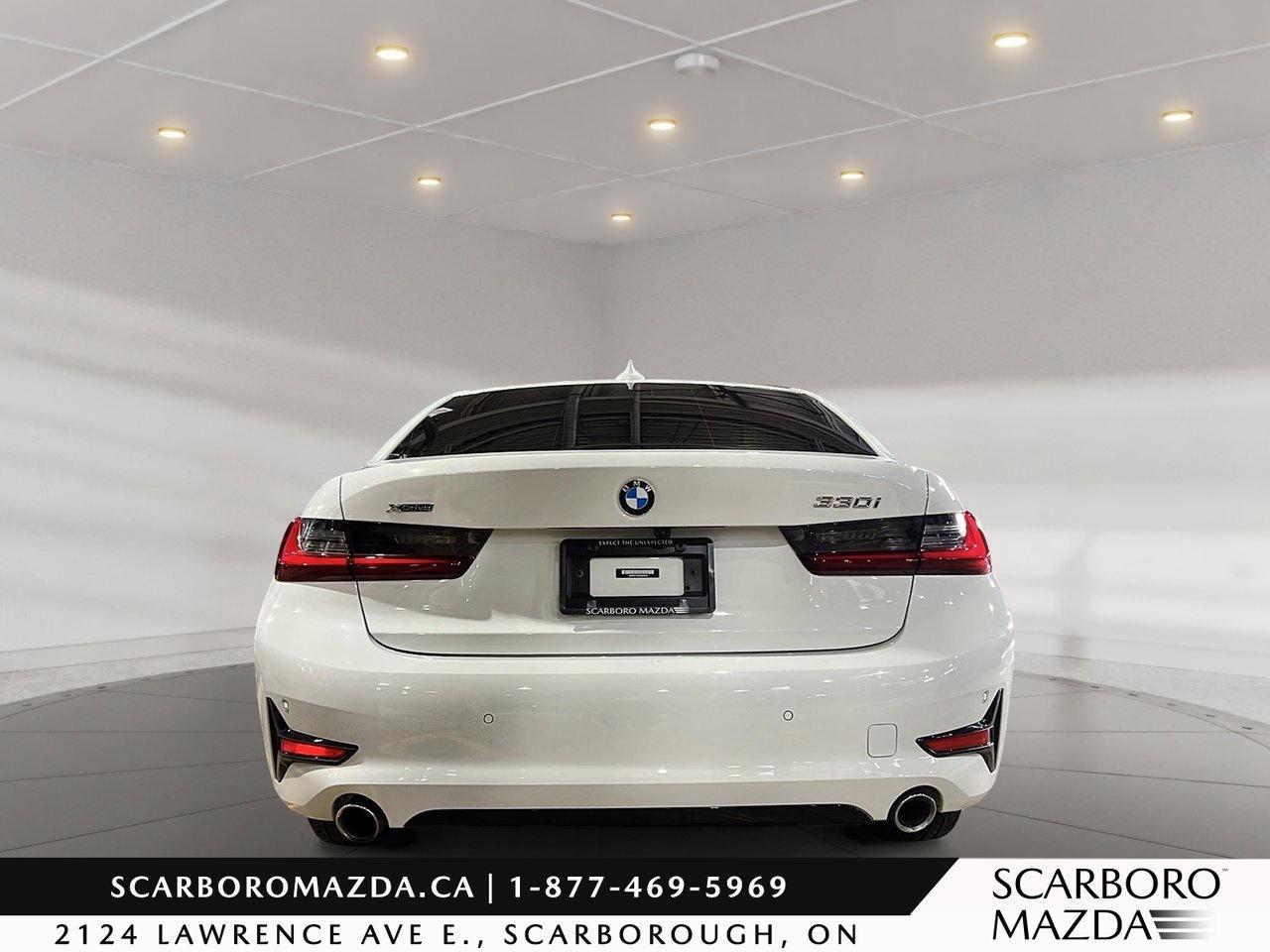 2022 BMW 3 Series 330i xDrive Photo4