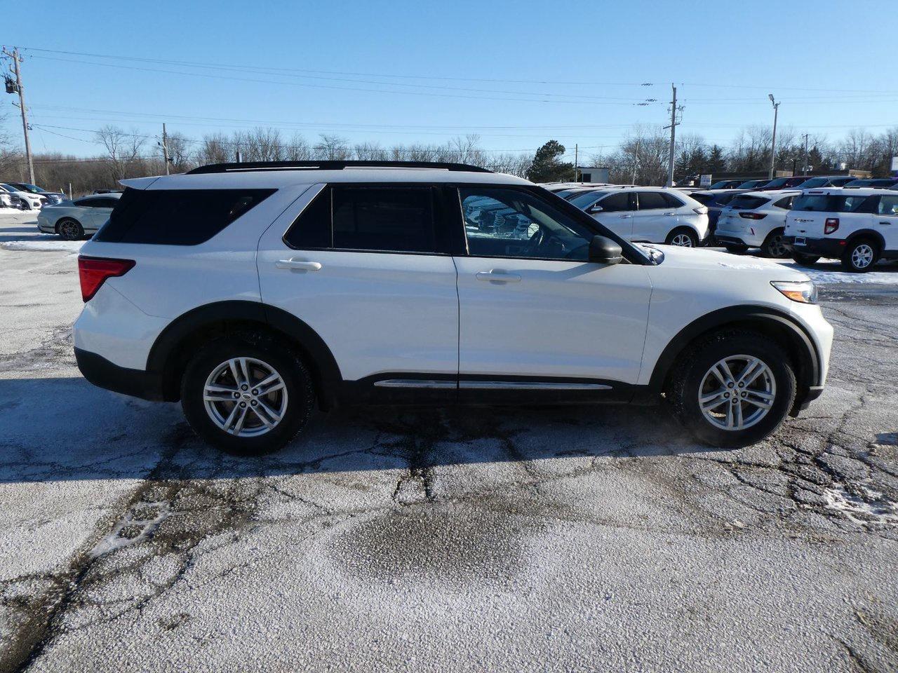 2020 Ford Explorer XLT Photo