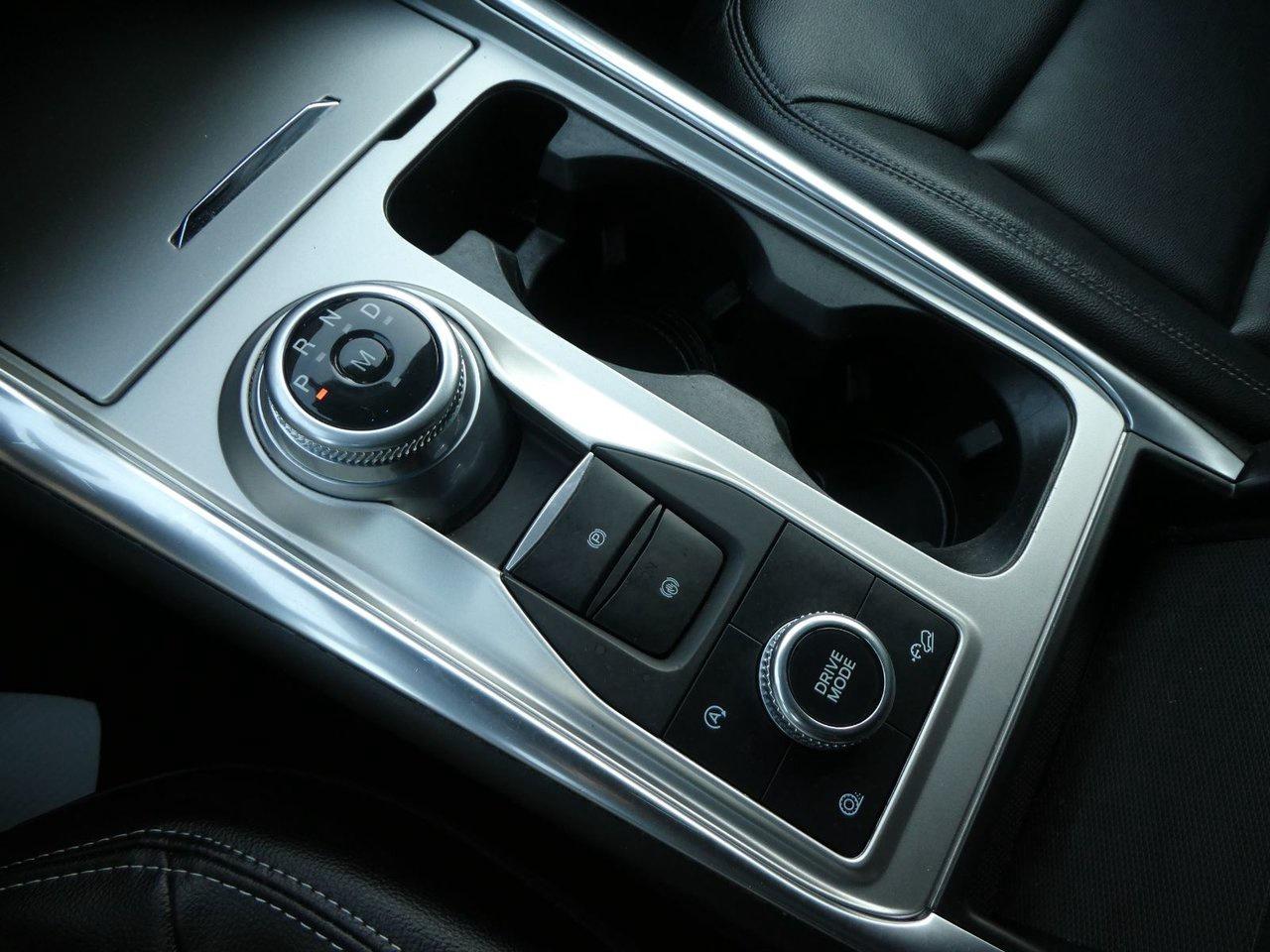 2020 Ford Explorer XLT Photo