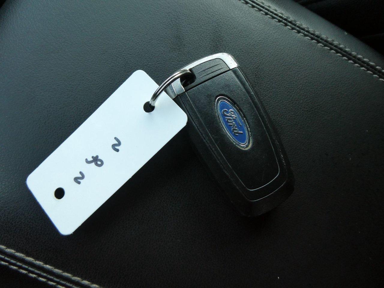 2020 Ford Explorer XLT Photo