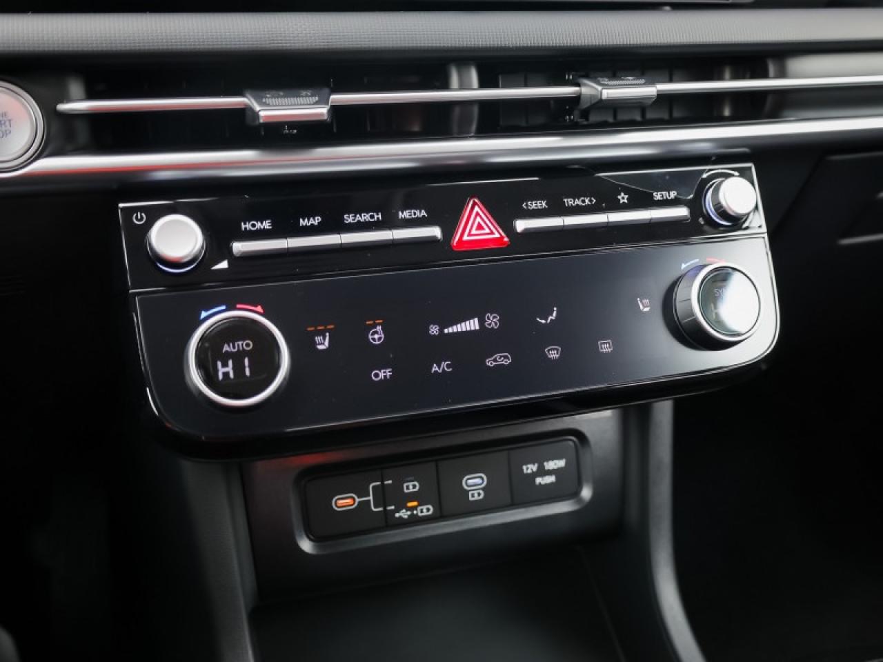 2025 Hyundai Tucson Preferred AWD  - Heated Seats Photo