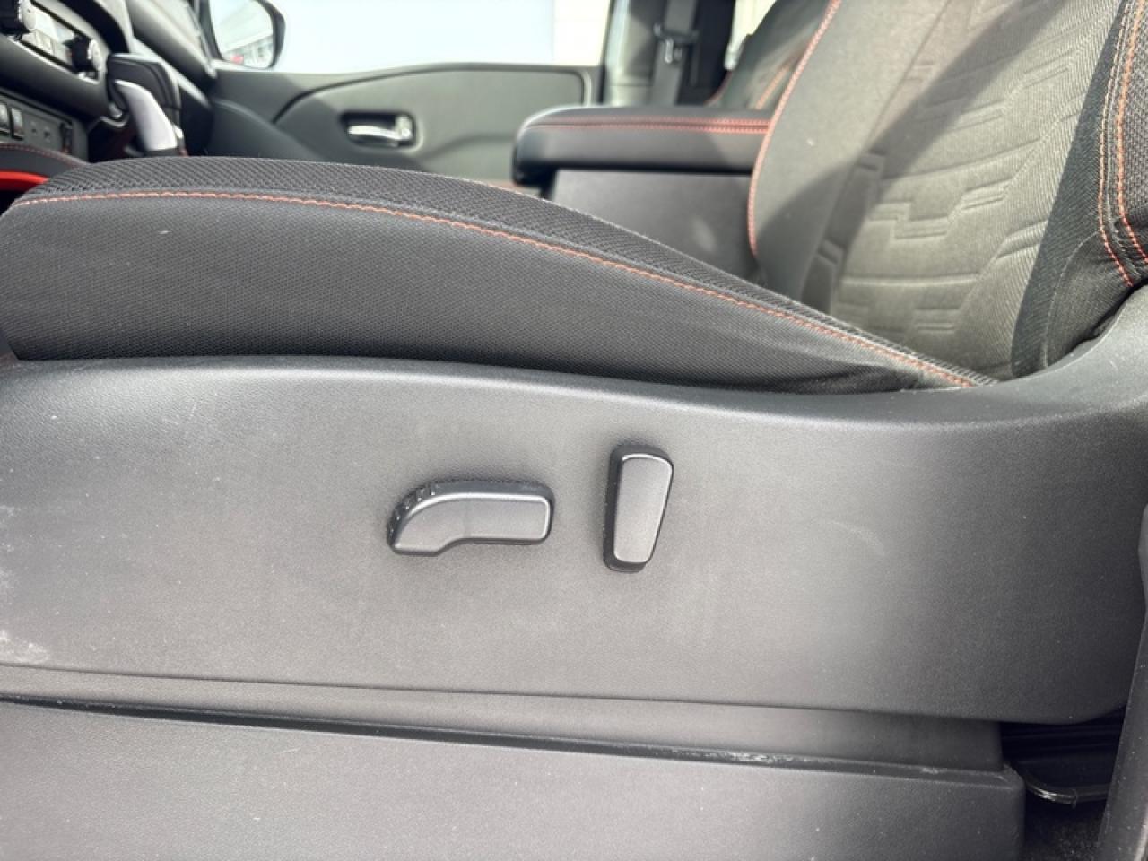 2022 Nissan Frontier Crew Cab PRO-4X  -  Navigation Photo