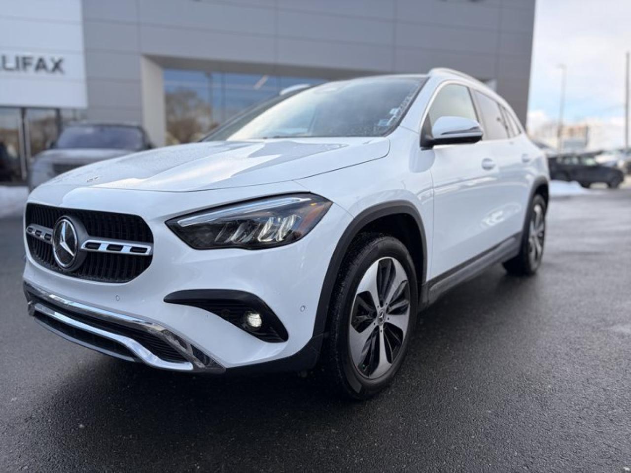 Small SUV 4WD, GLA 250 4MATIC SUV, 8-Speed Auto-Shift Manual w/OD, Intercooled Turbo Gas/Electric I-4 2.0 L/121