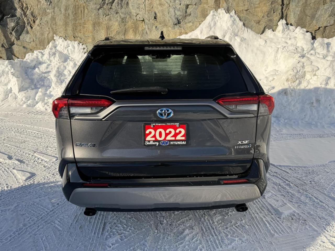 2022 Toyota RAV4 Hybrid Hybrid XSE AWD Photo4