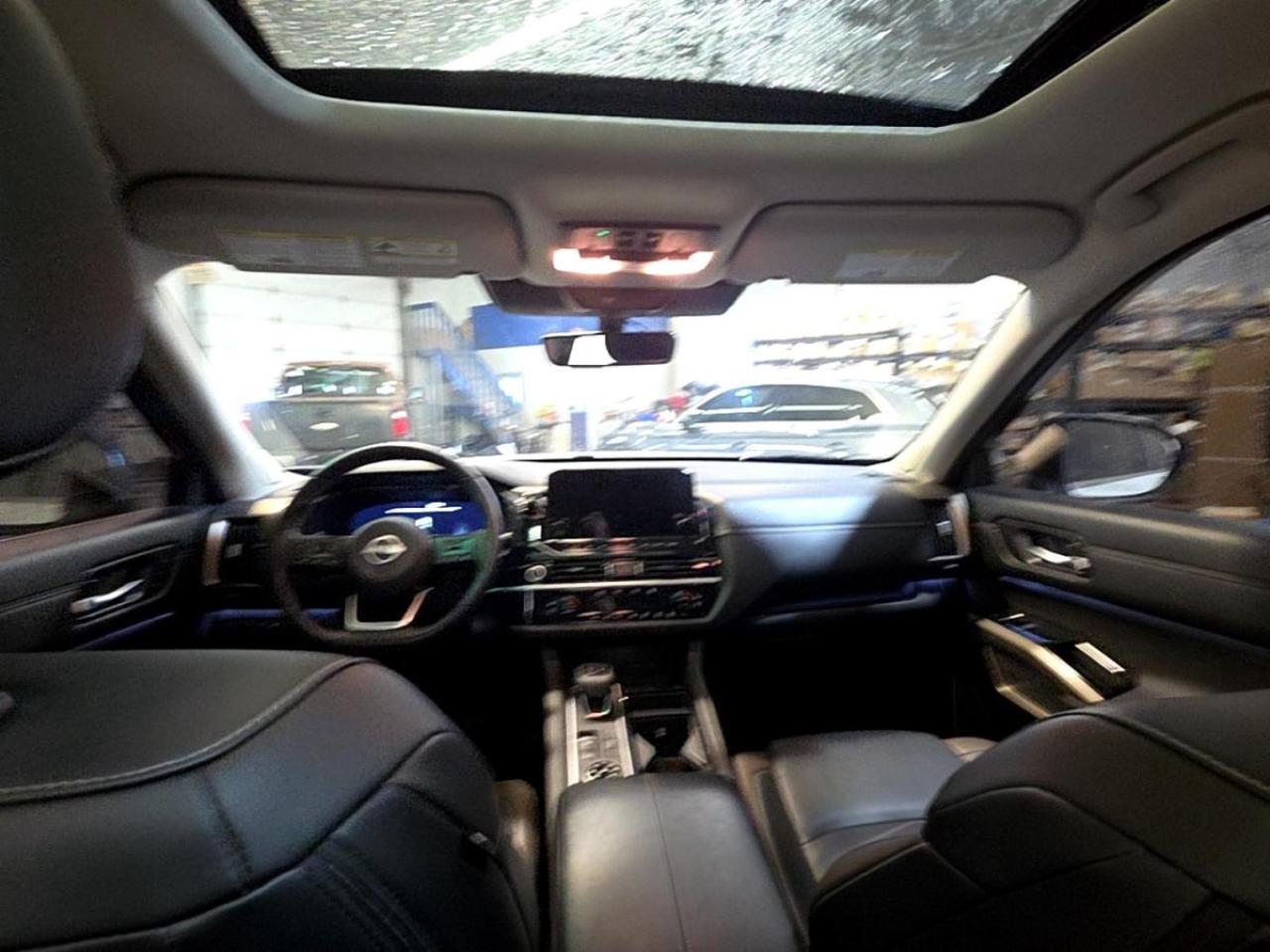 Used 2024 Nissan Pathfinder Platinum for sale in Huntsville, ON