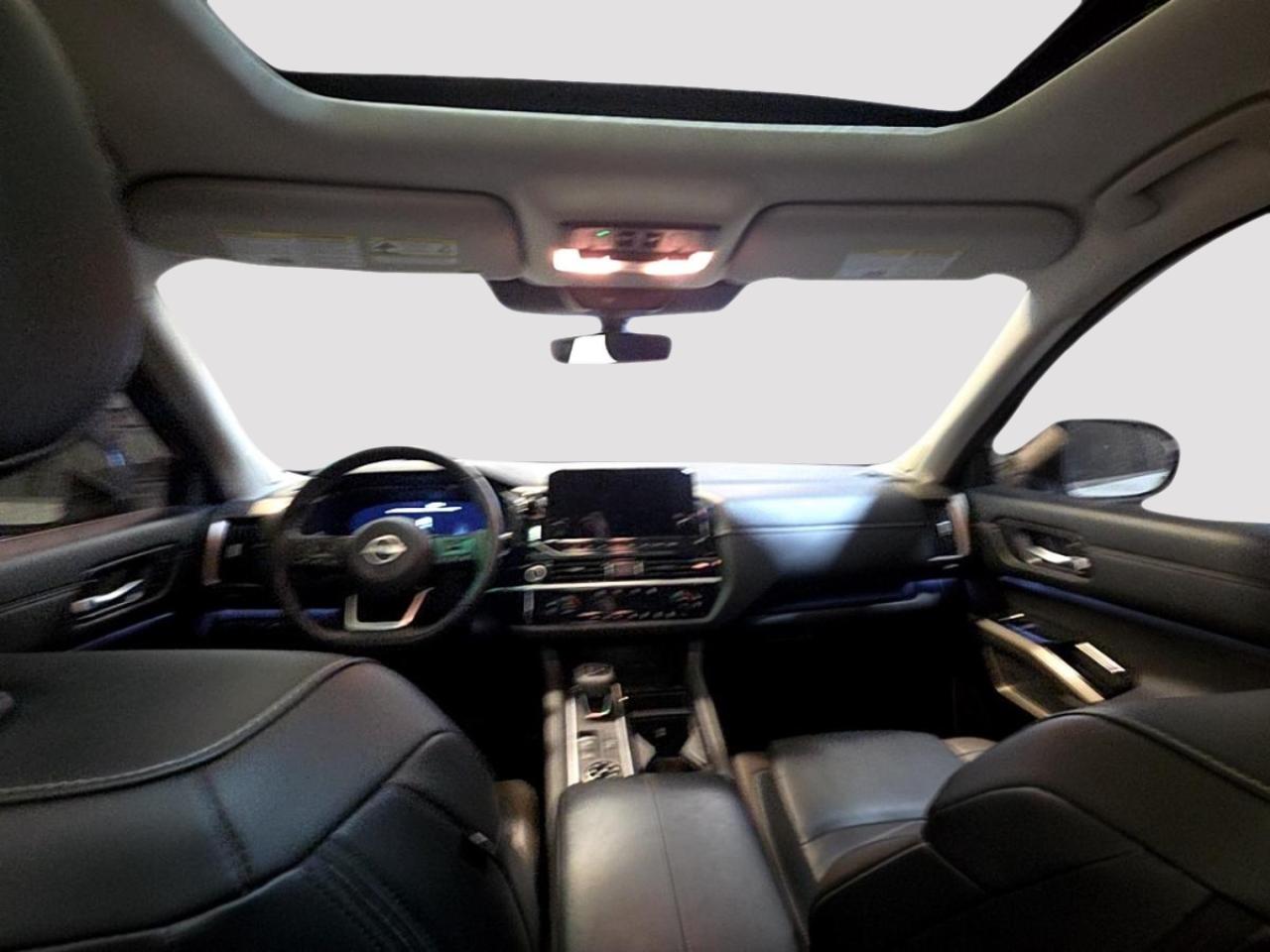 2024 Nissan Pathfinder Platinum Photo