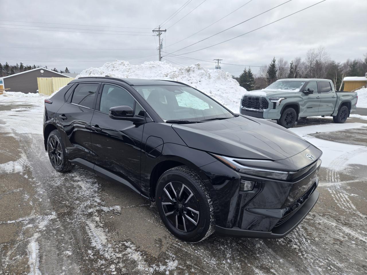 2026 Toyota bZ BZ XLE AWD Photo4