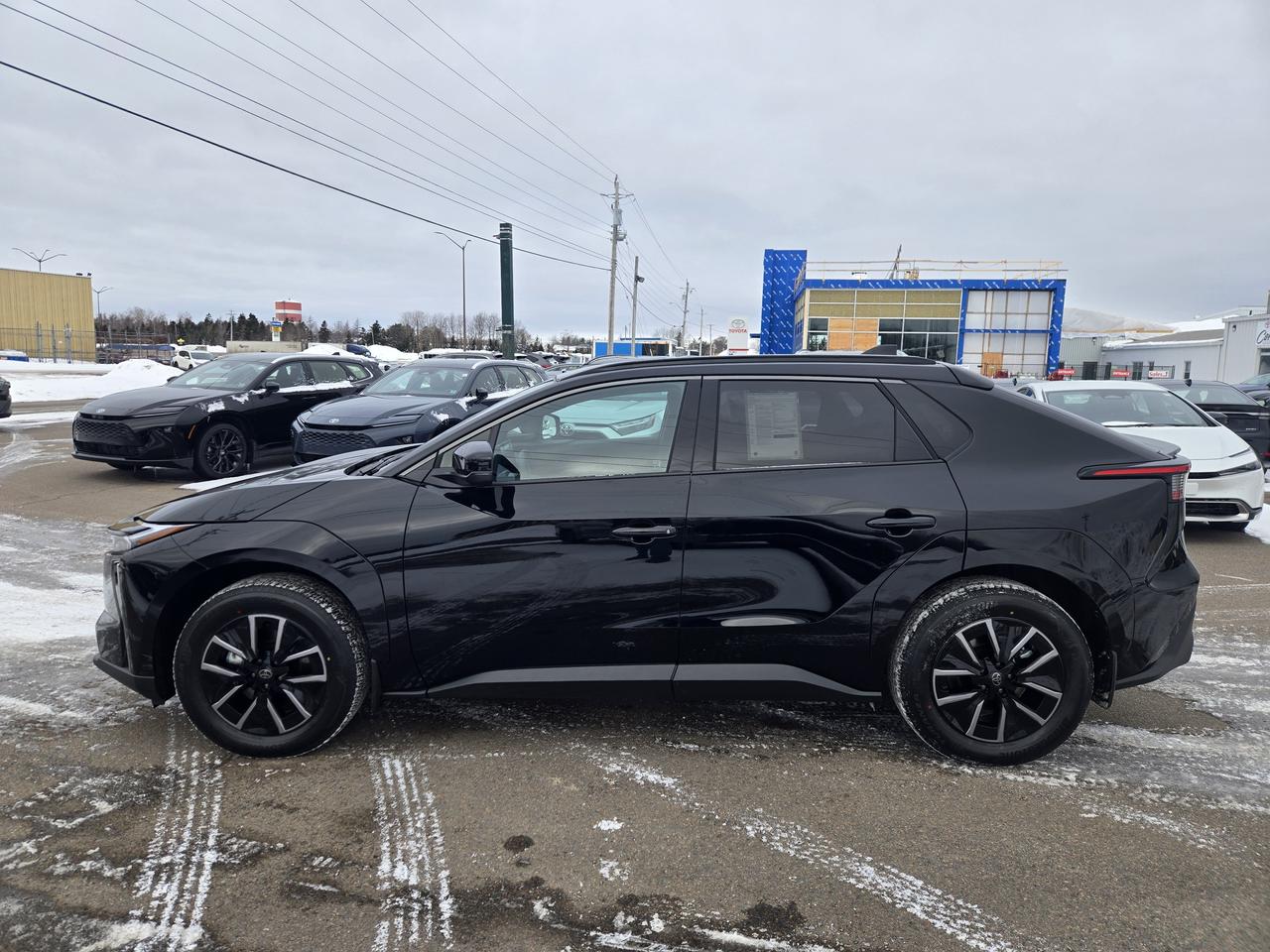 2026 Toyota bZ BZ XLE AWD Photo1