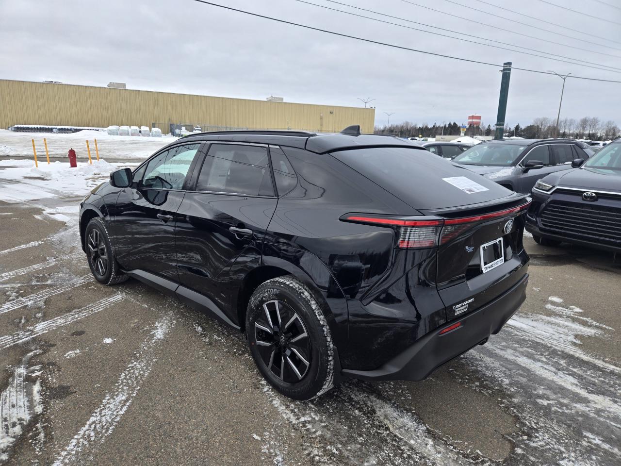 2026 Toyota bZ BZ XLE AWD Photo1