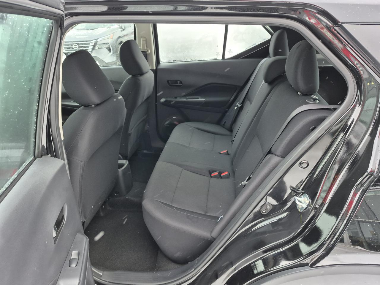 2025 Nissan Kicks Play S FWD Photo28