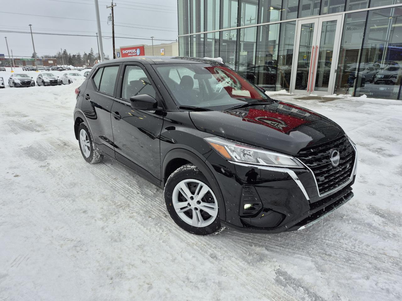 2025 Nissan Kicks Play S FWD Photo17