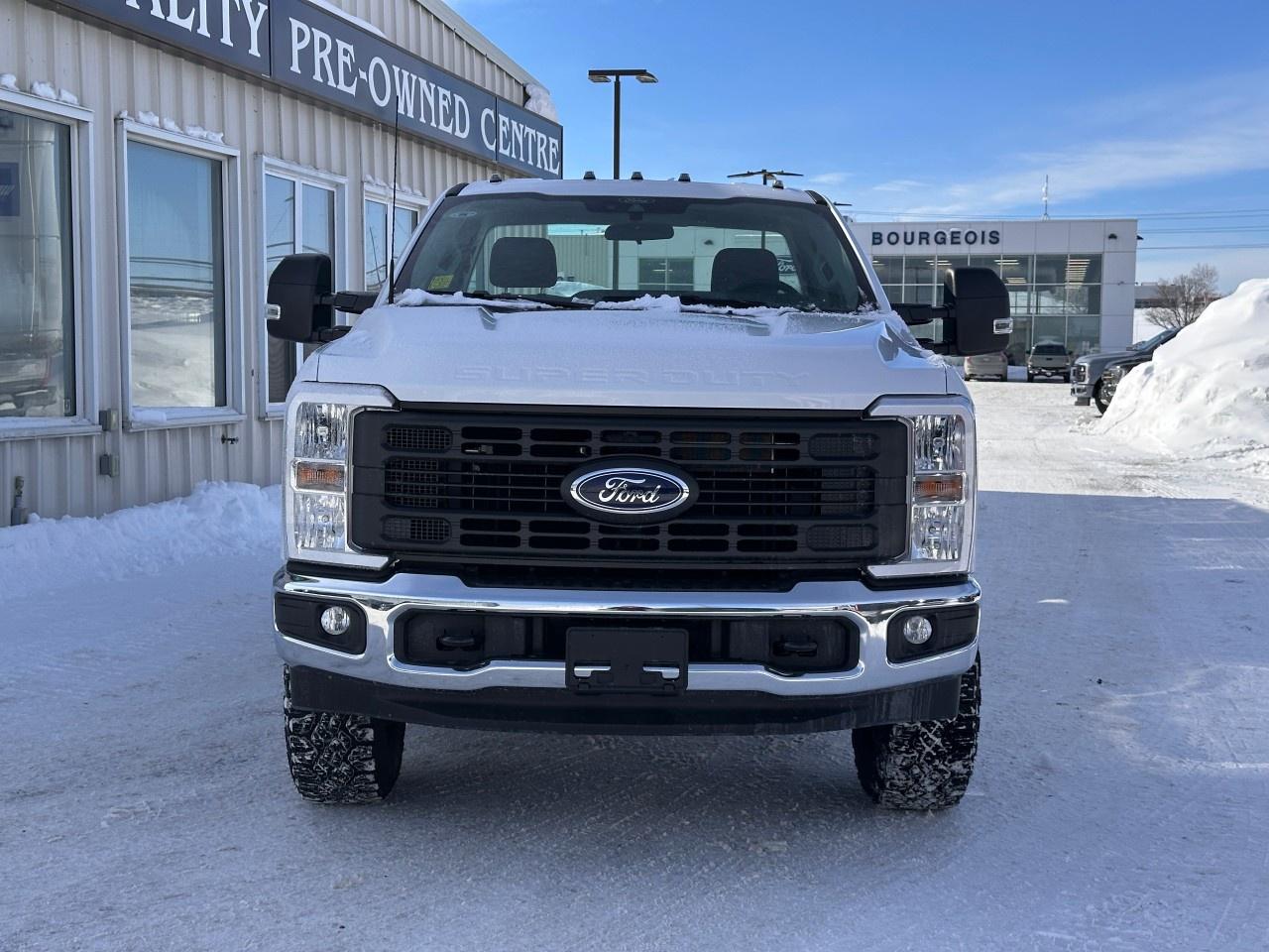 2026 Ford F-350 Super Duty SRW XL 4WD REG CAB 8' BOX Photo2