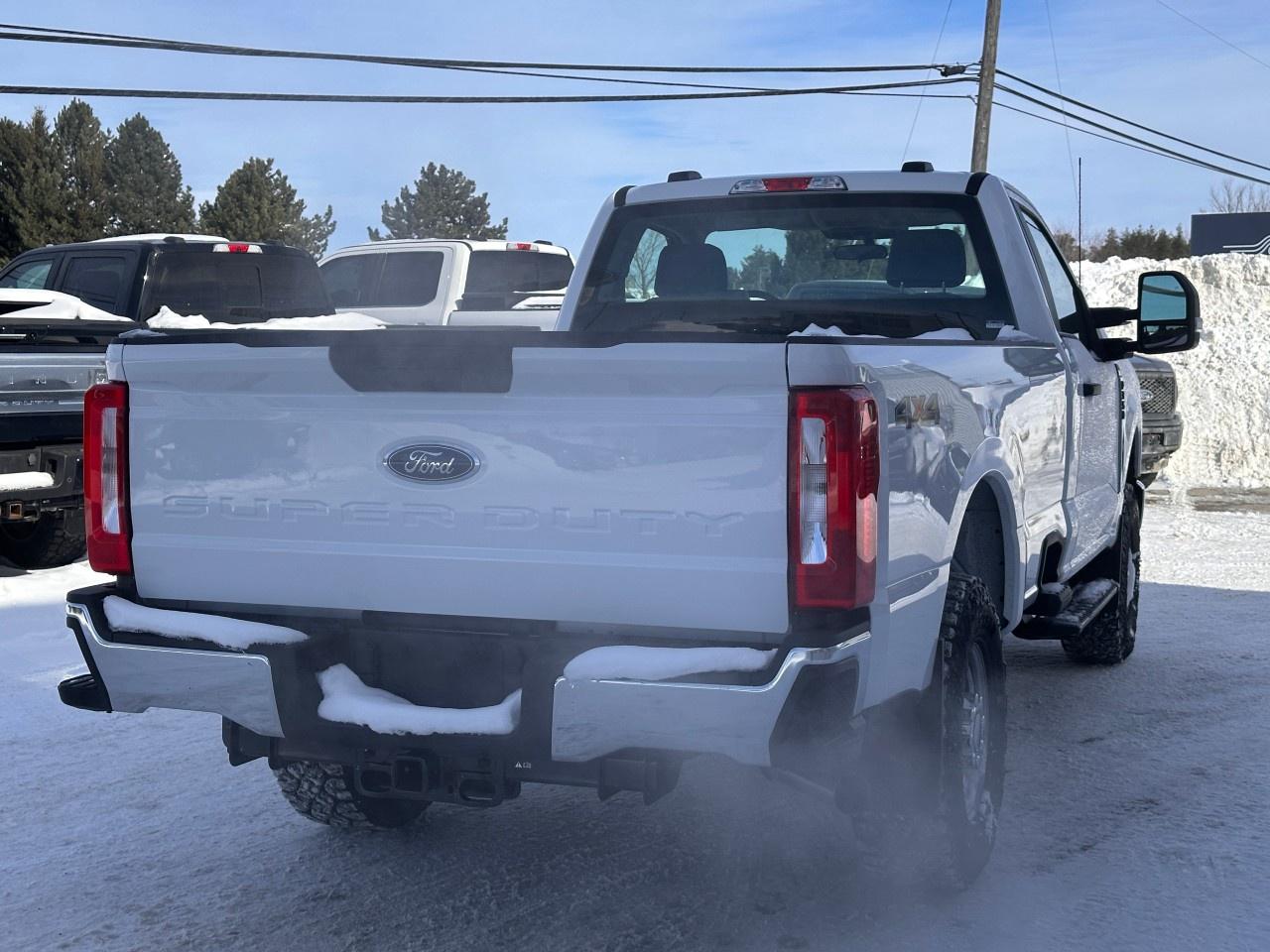 2026 Ford F-350 Super Duty SRW XL 4WD REG CAB 8' BOX Photo