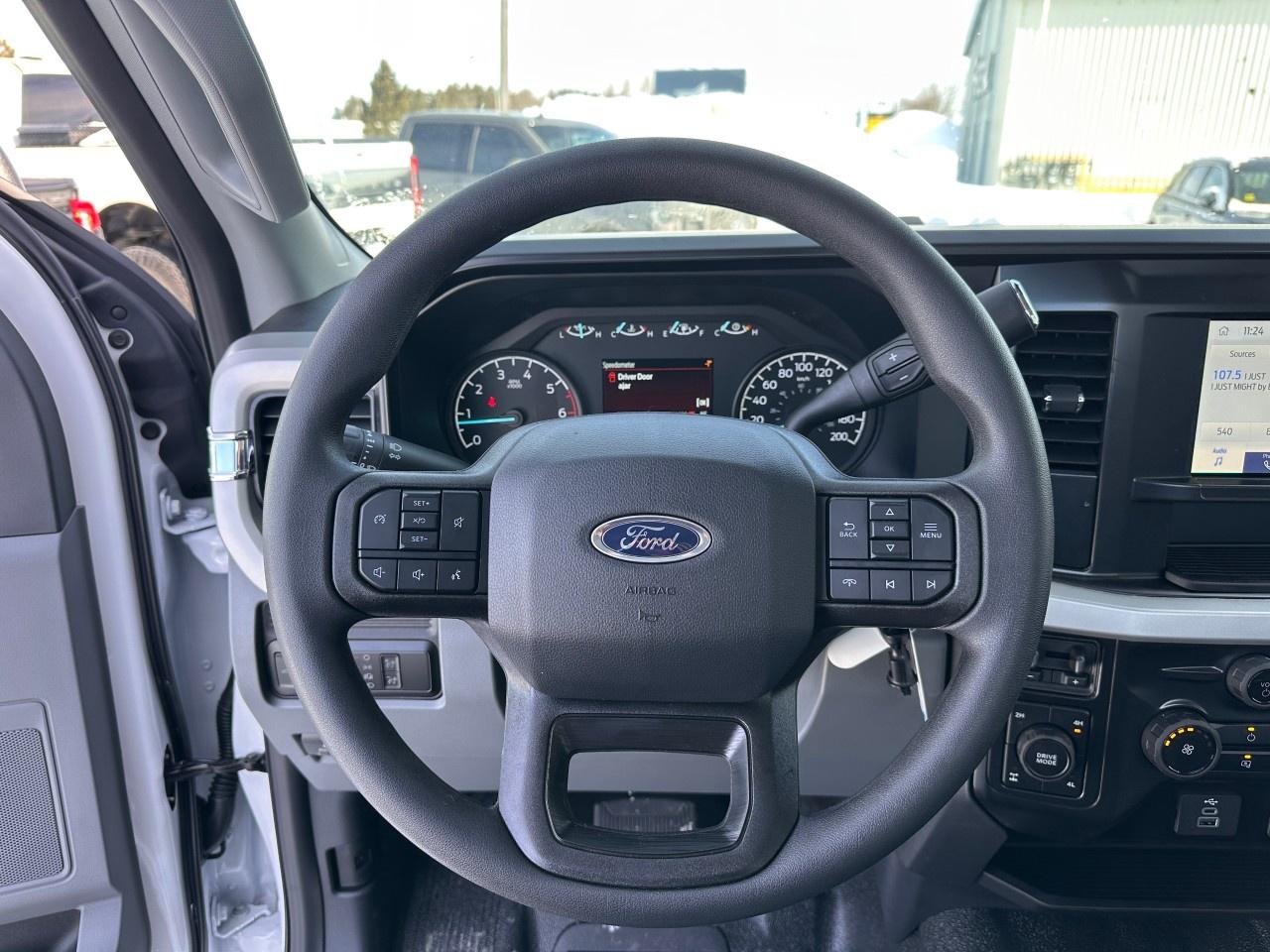 2026 Ford F-350 Super Duty SRW XL 4WD REG CAB 8' BOX Photo