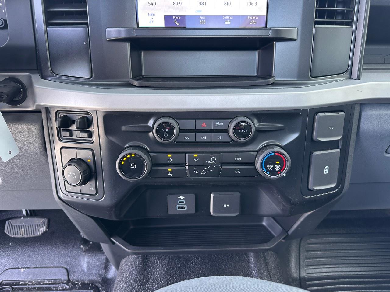 2026 Ford F-350 Super Duty SRW XL 4WD REG CAB 8' BOX Photo