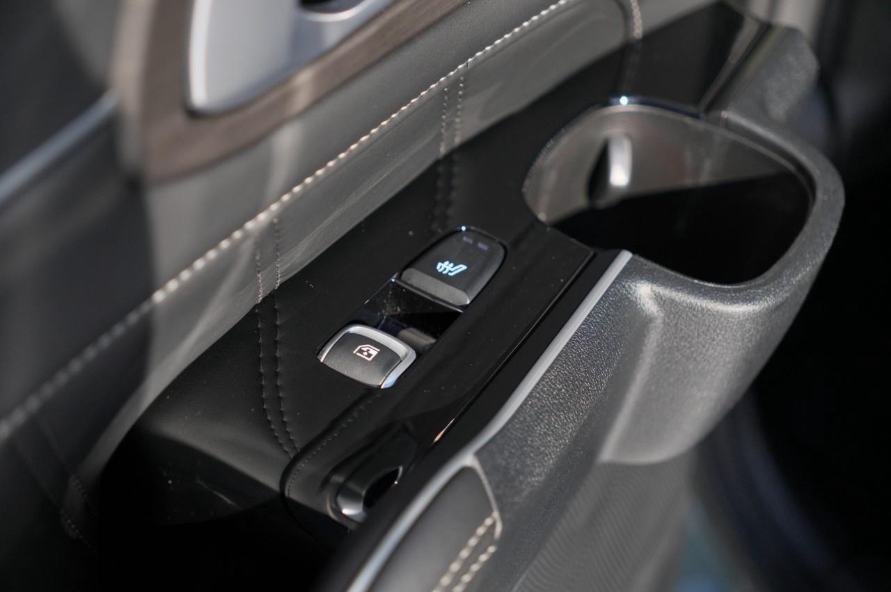 2025 Kia Sorento X-Line Limited AWD w/Black Interior Photo