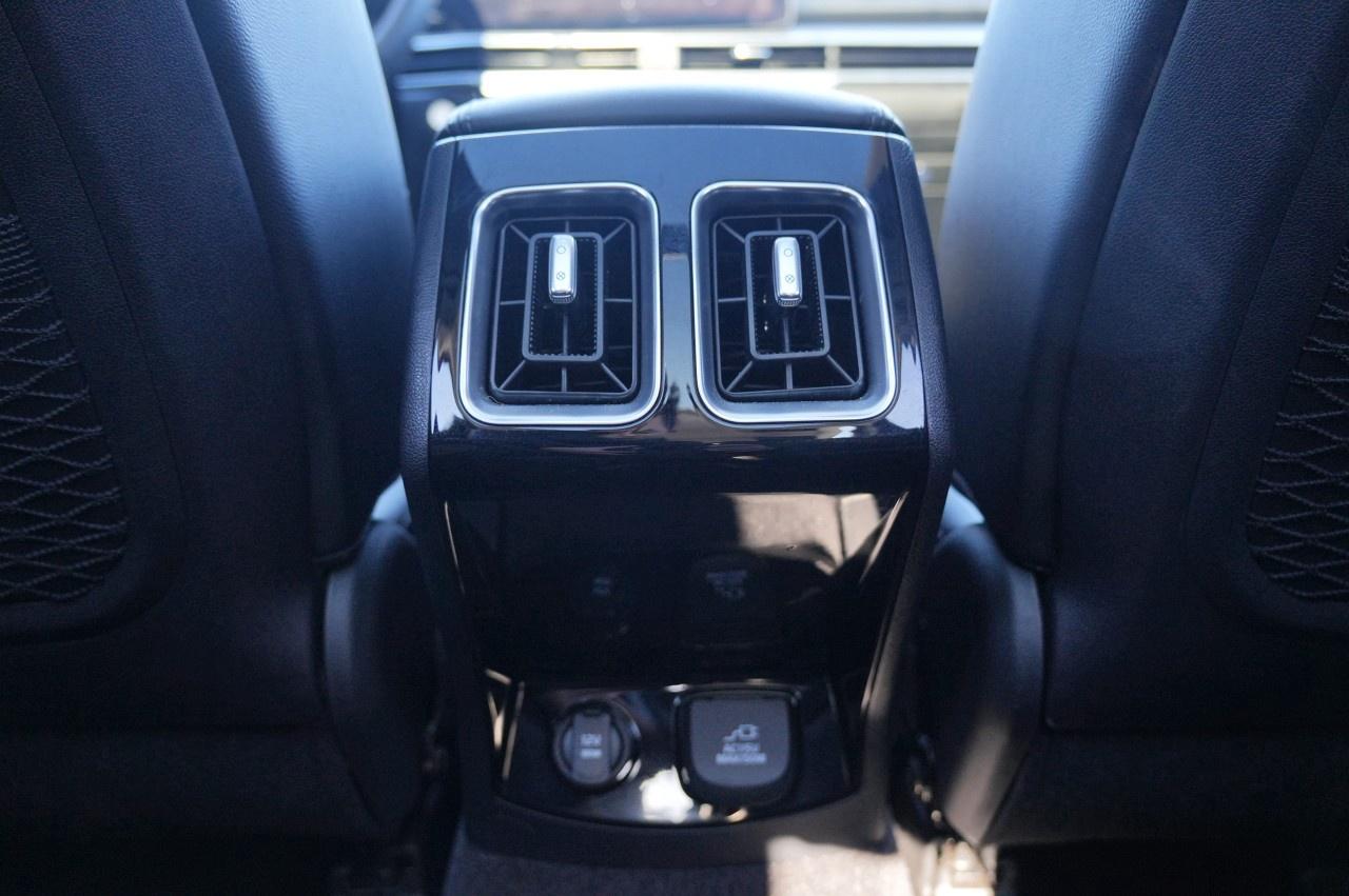 2025 Kia Sorento X-Line Limited AWD w/Black Interior Photo