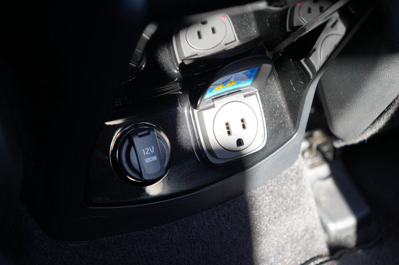 2025 Kia Sorento X-Line Limited AWD w/Black Interior Photo