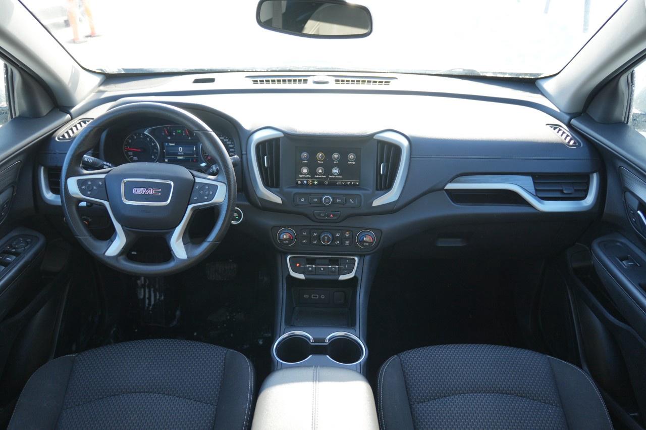 2023 GMC Terrain AWD SLE Photo