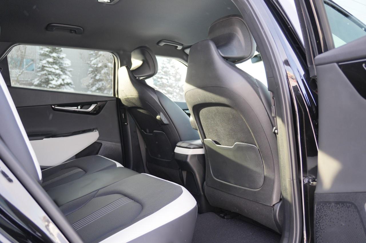 2024 Kia EV6 Land w/GT-Line Pkg 1 AWD Photo