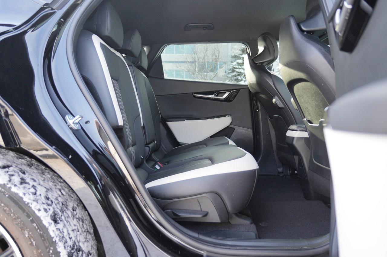 2024 Kia EV6 Land w/GT-Line Pkg 1 AWD Photo