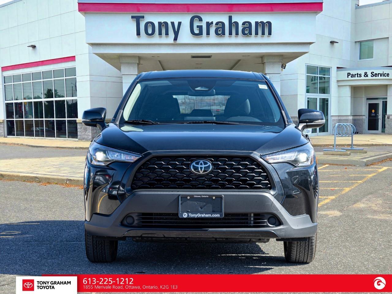 2023 Toyota Corolla Cross LE Photo