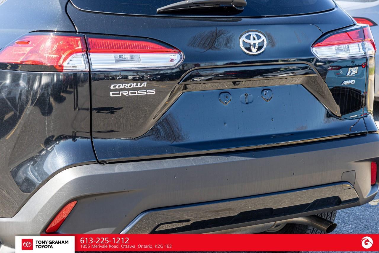 2023 Toyota Corolla Cross LE Photo