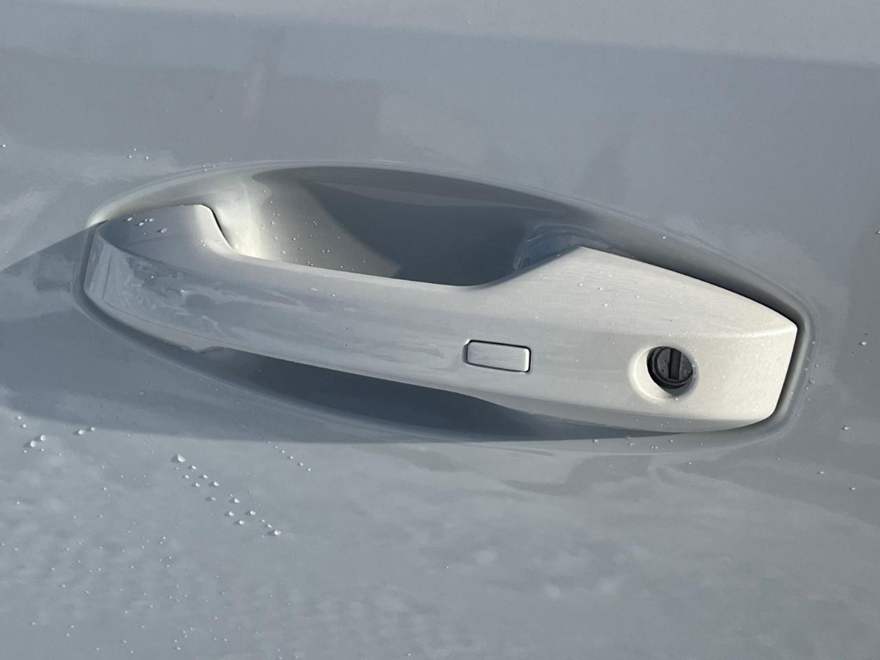 2026 Nissan Armada 4x4 PRO-4X Photo3