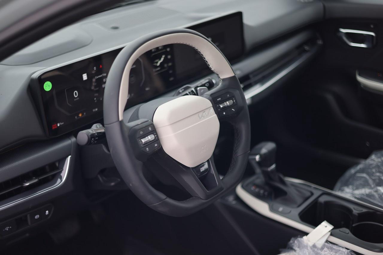 2026 Kia K4 GT-Line Turbo FWD Photo