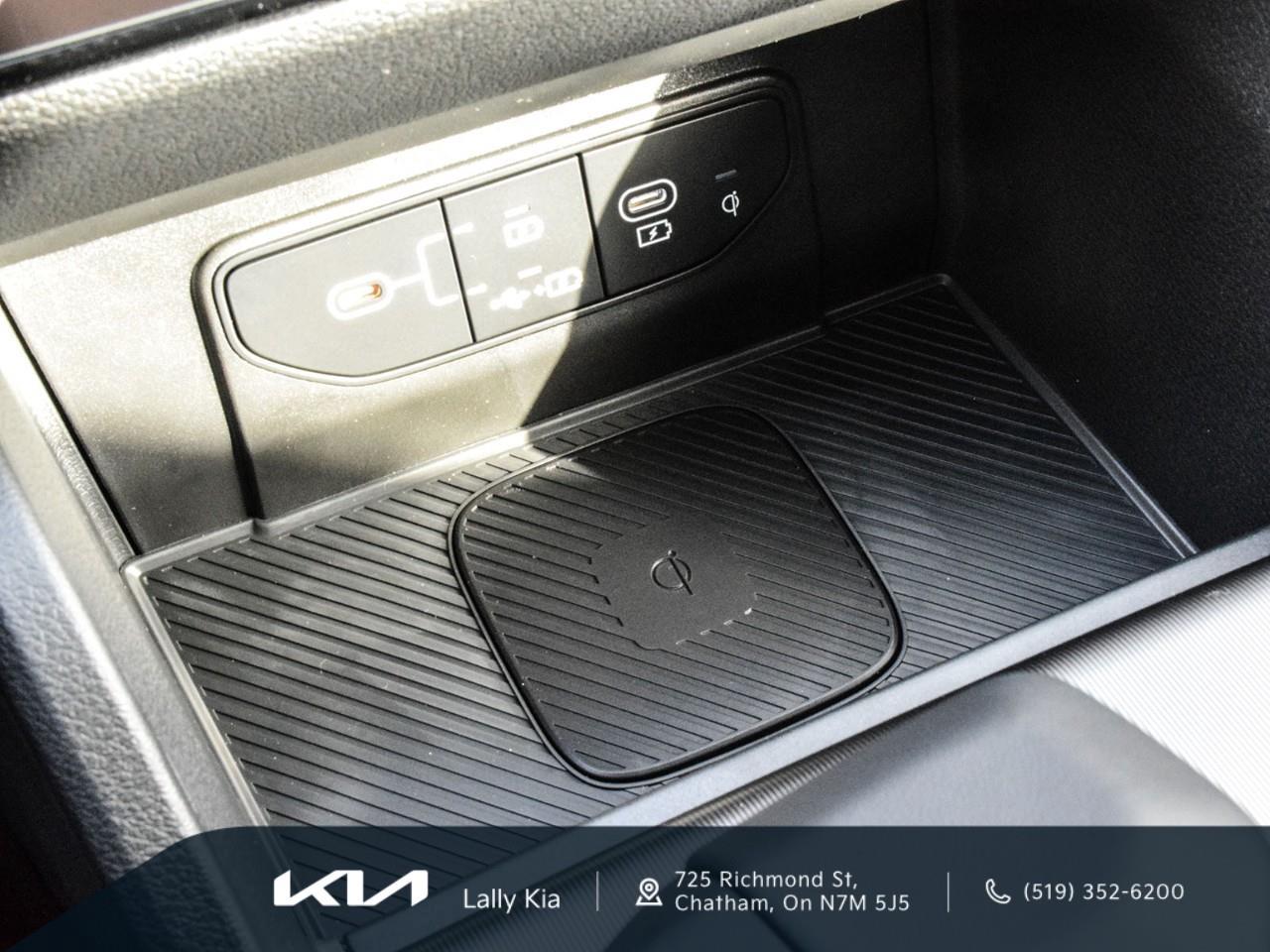 2026 Kia Sportage EX Premium w/Black Interior 2026 Kia Sportage – EX Premium | 1.99% OAC up to 60 months | Dealership Demo Photo