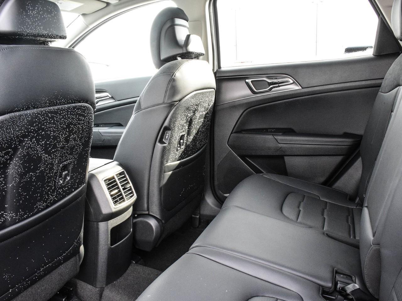 2026 Kia Sportage EX Premium w/Black Interior 2026 Kia Sportage – EX Premium | Dealership Demo Photo