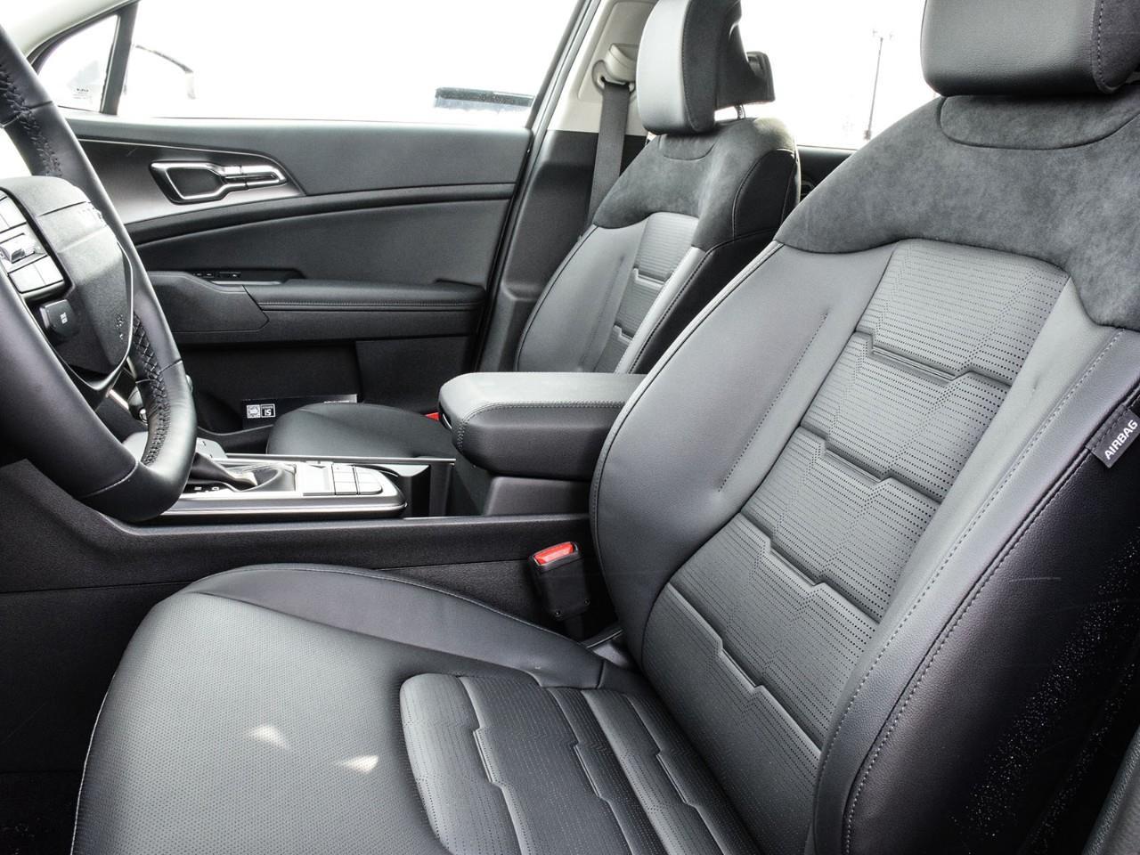 2026 Kia Sportage EX Premium w/Black Interior 2026 Kia Sportage – EX Premium | Dealership Demo Photo