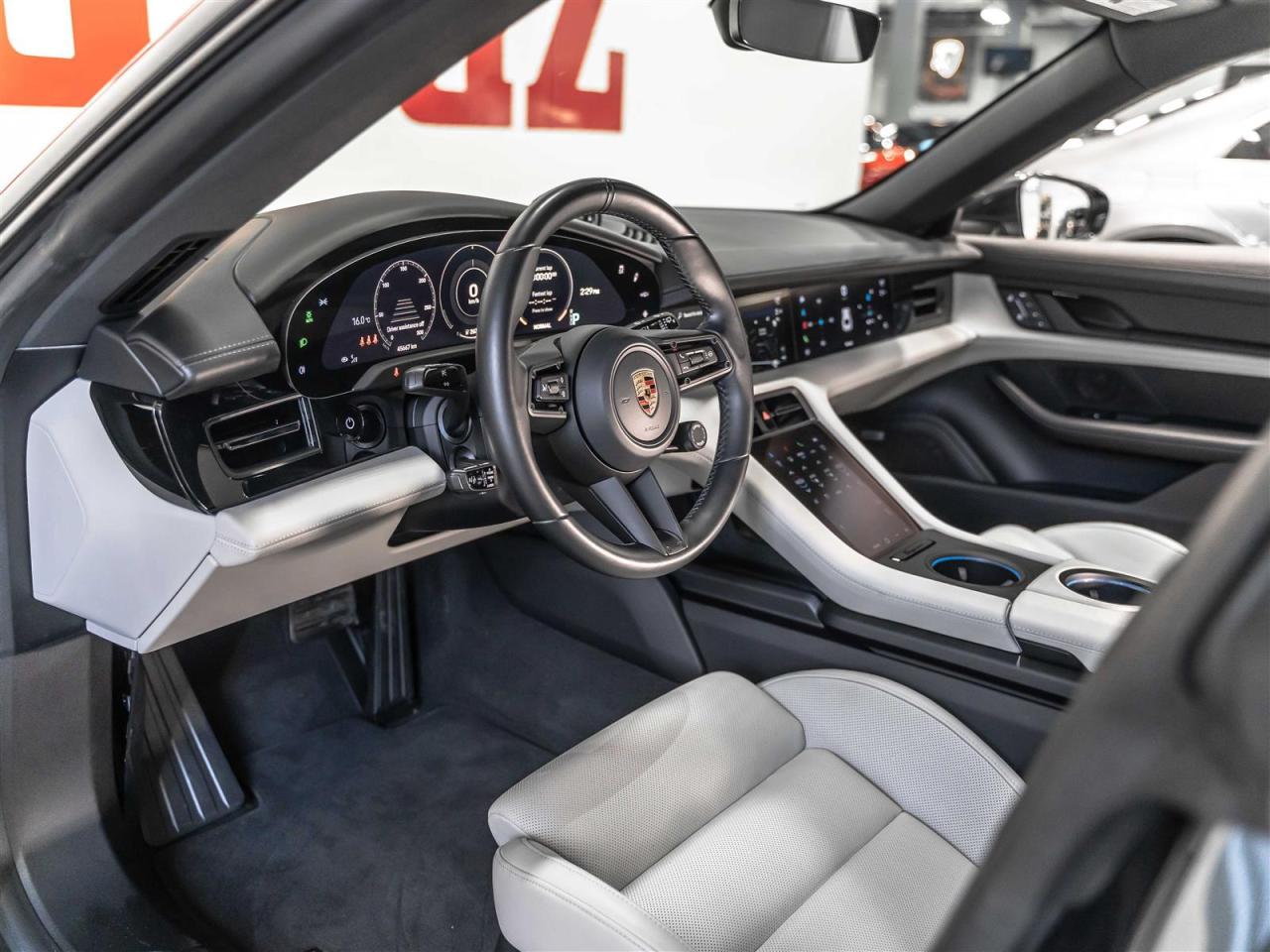 2022 Porsche Taycan 4|CROSS TURISMO|PREMIUM|TECH|NIGHT VIEW|LOADED Photo