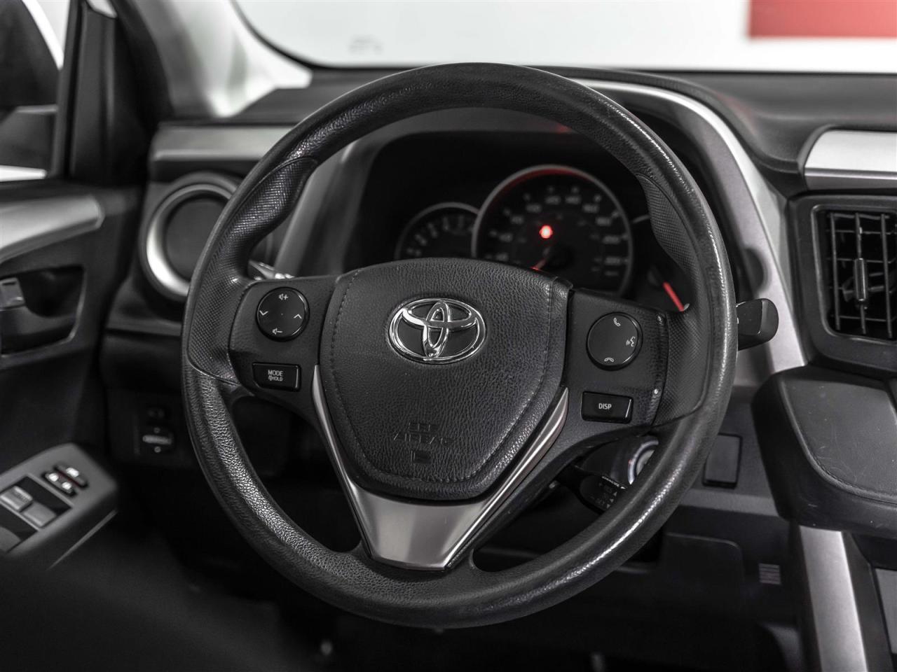 2016 Toyota RAV4 LE|TWO SETS RIMS & TIRES|ACCIDENT FREE VEHICLE Photo