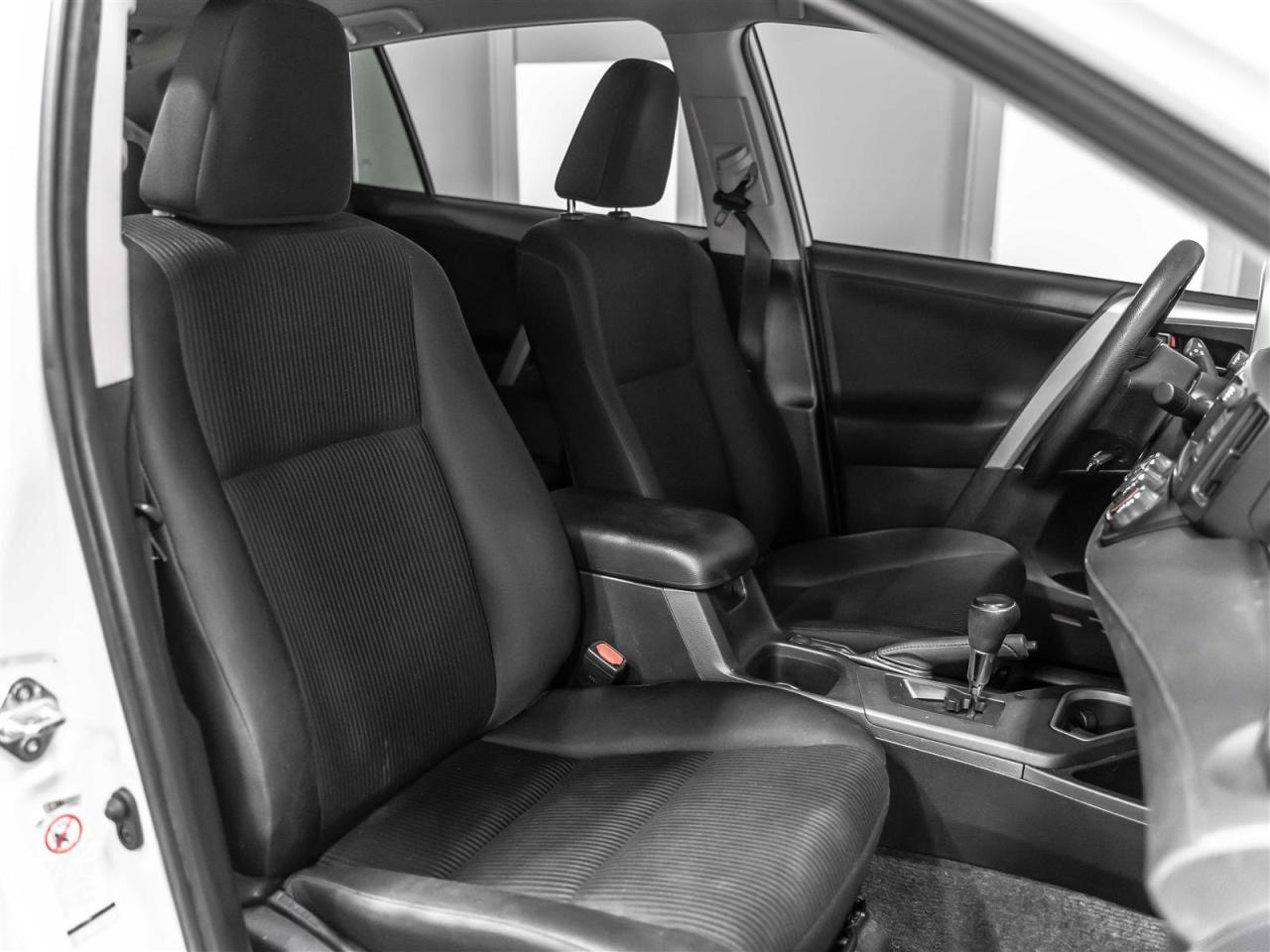 2016 Toyota RAV4 LE|TWO SETS RIMS & TIRES|ACCIDENT FREE VEHICLE Photo