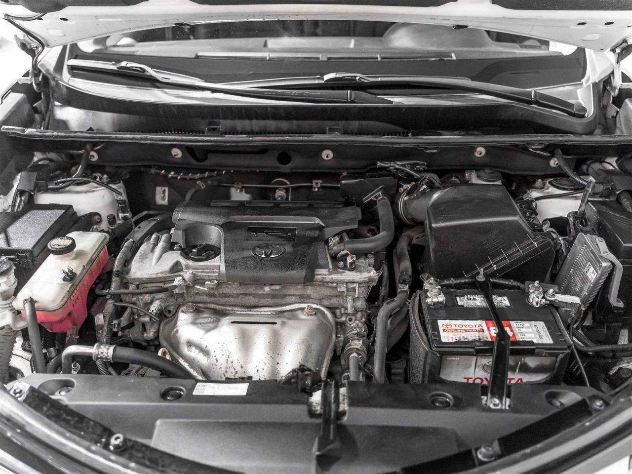 2016 Toyota RAV4 LE|TWO SETS RIMS & TIRES|ACCIDENT FREE VEHICLE Photo