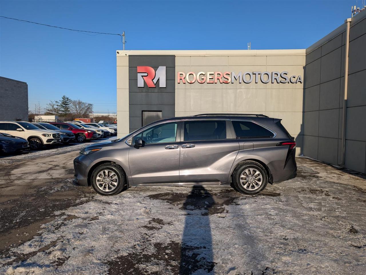 2023 Toyota Sienna XLE - 8 PASS - SUNROOF - LEATHER - TECH FEATS Photo
