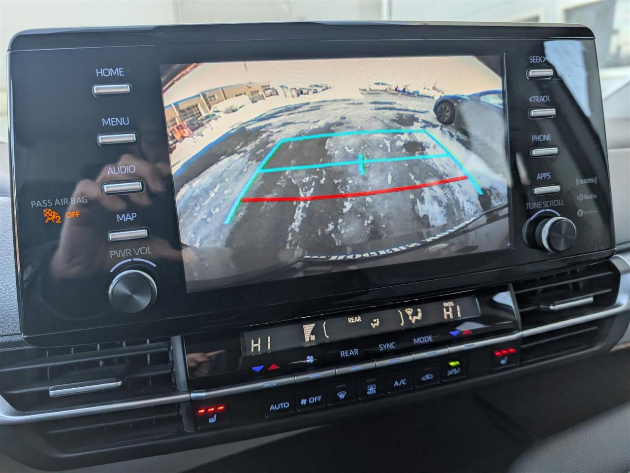 2023 Toyota Sienna XLE - 8 PASS - SUNROOF - LEATHER - TECH FEATS Photo