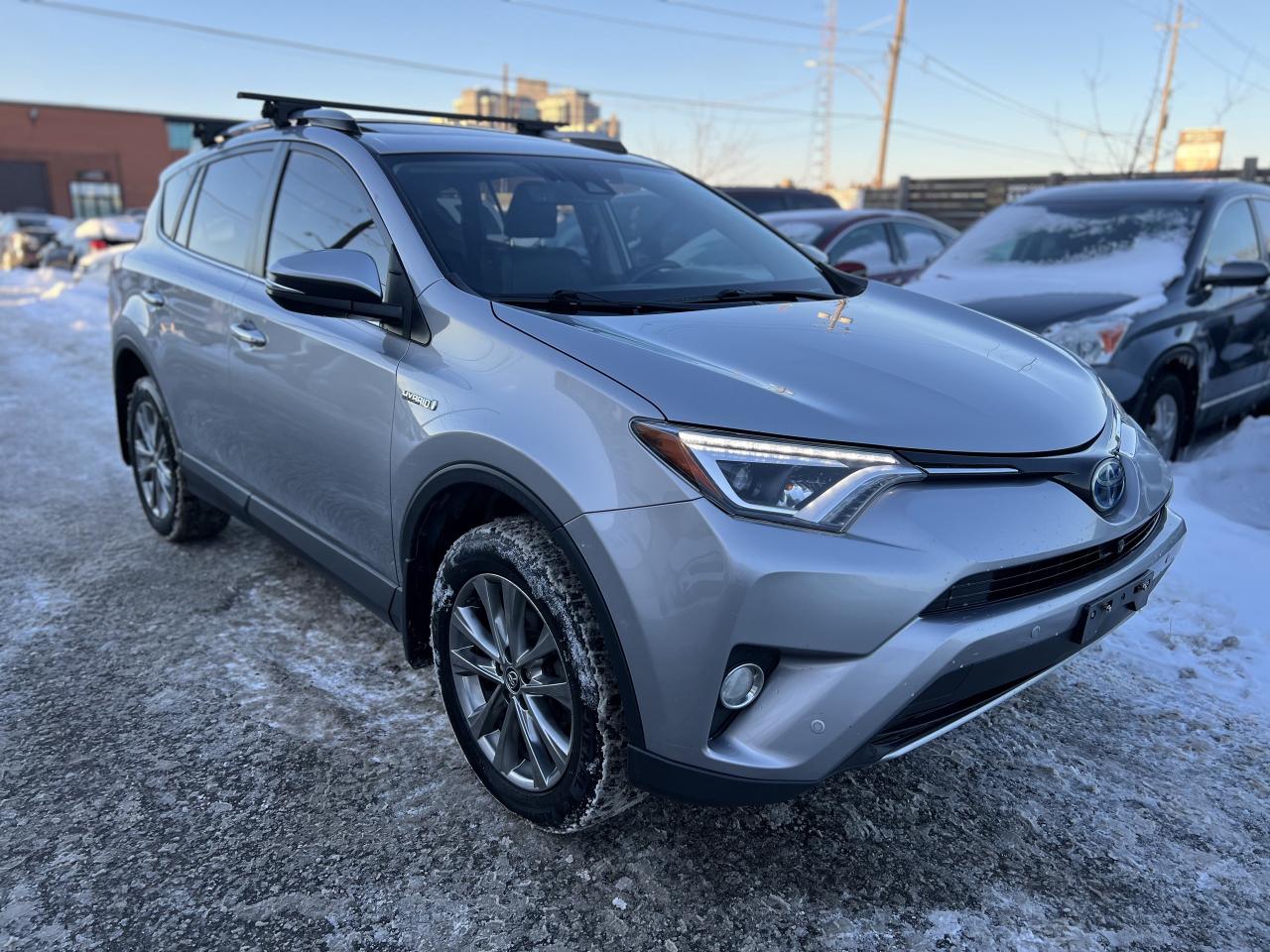 2018 Toyota RAV4 Hybrid Limited Photo