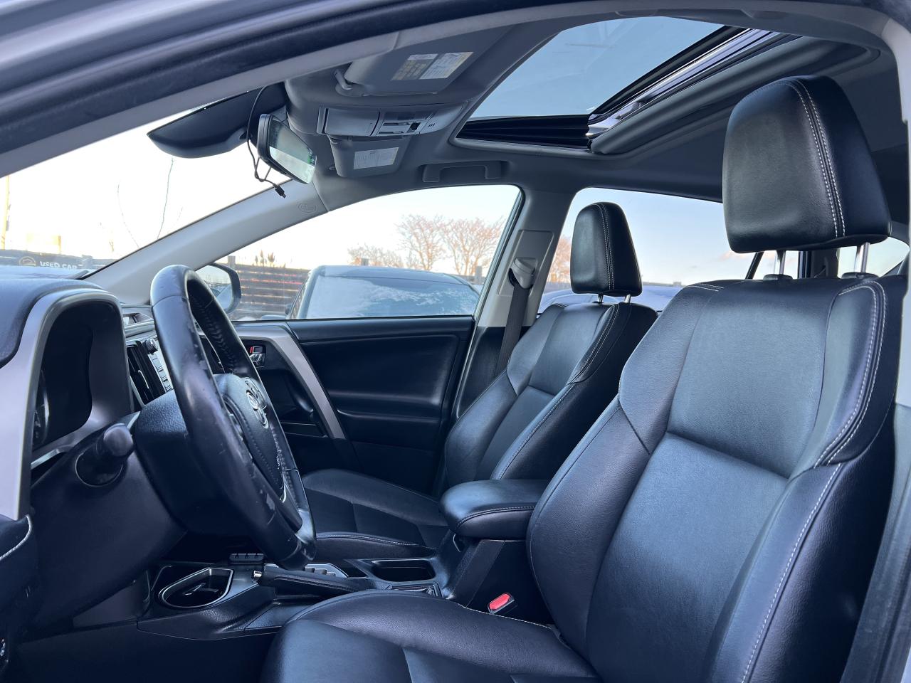 2018 Toyota RAV4 Hybrid Limited Photo