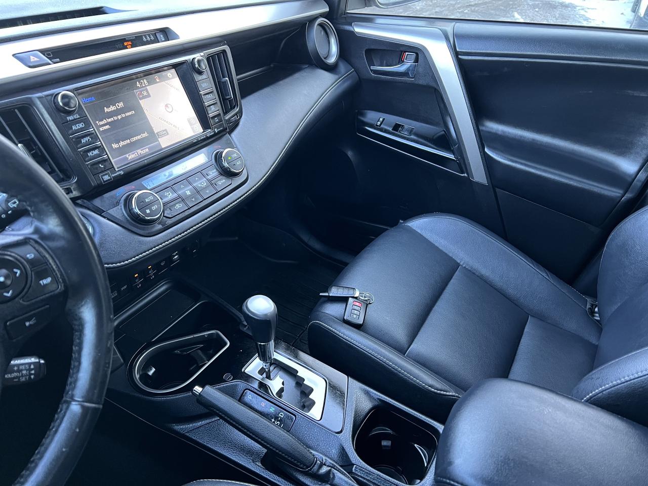 2018 Toyota RAV4 Hybrid Limited Photo