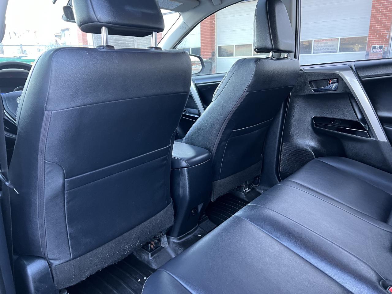 2018 Toyota RAV4 Hybrid Limited Photo