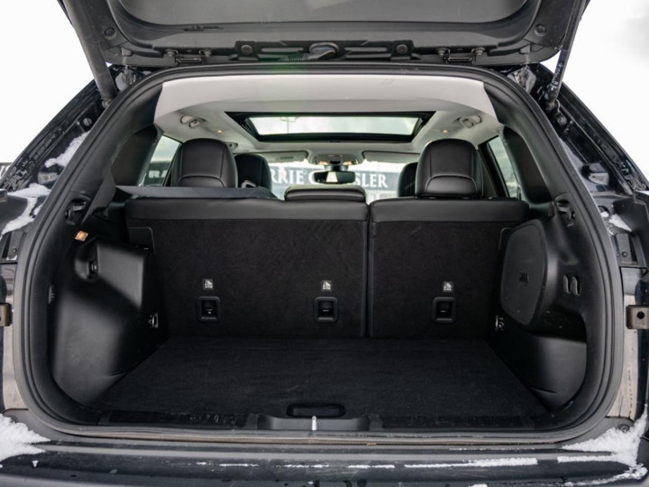 2021 Jeep Cherokee Trailhawk Photo