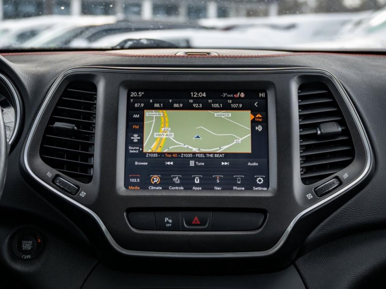 2021 Jeep Cherokee Trailhawk Photo