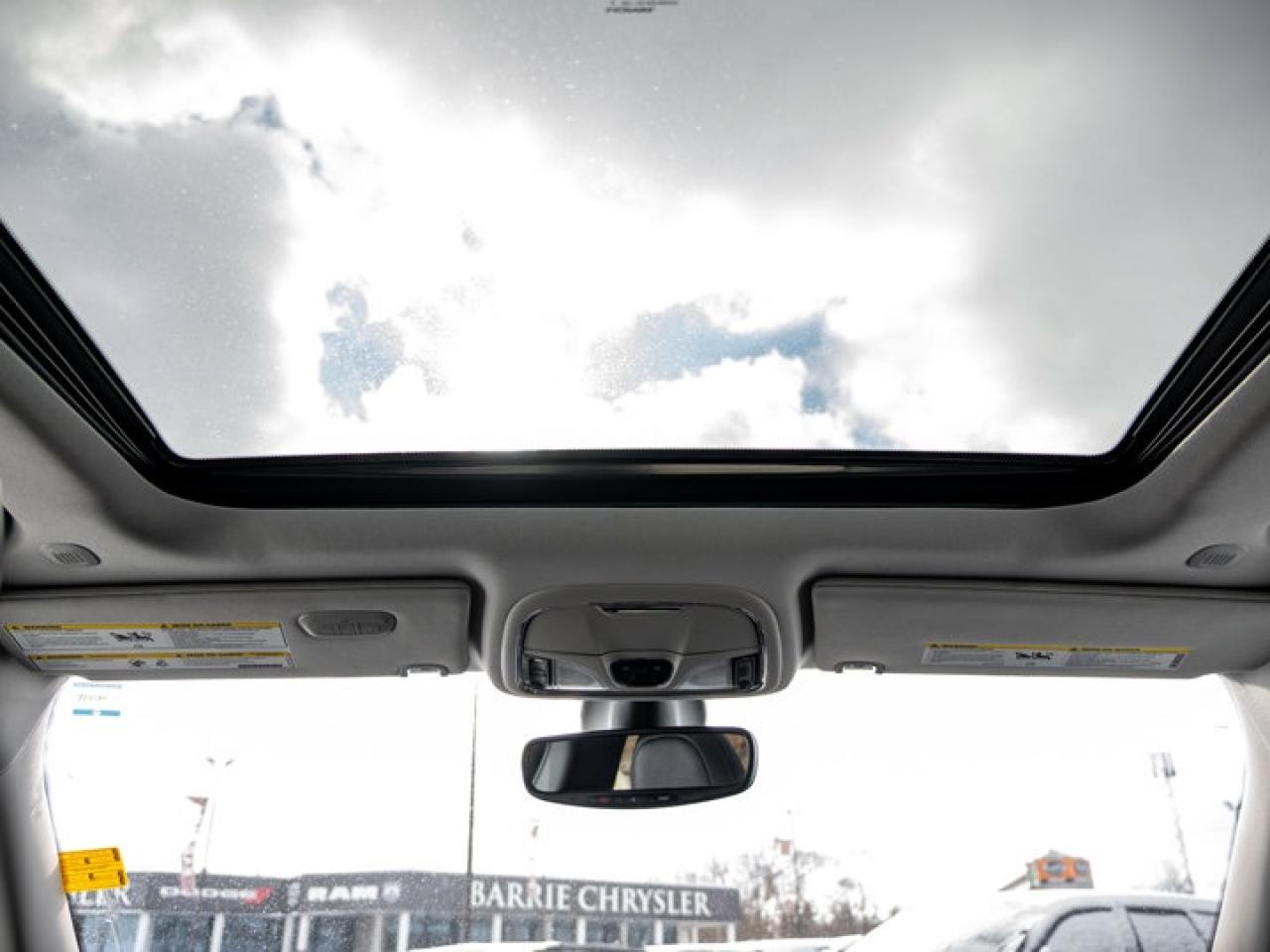 2021 Jeep Cherokee Trailhawk Photo