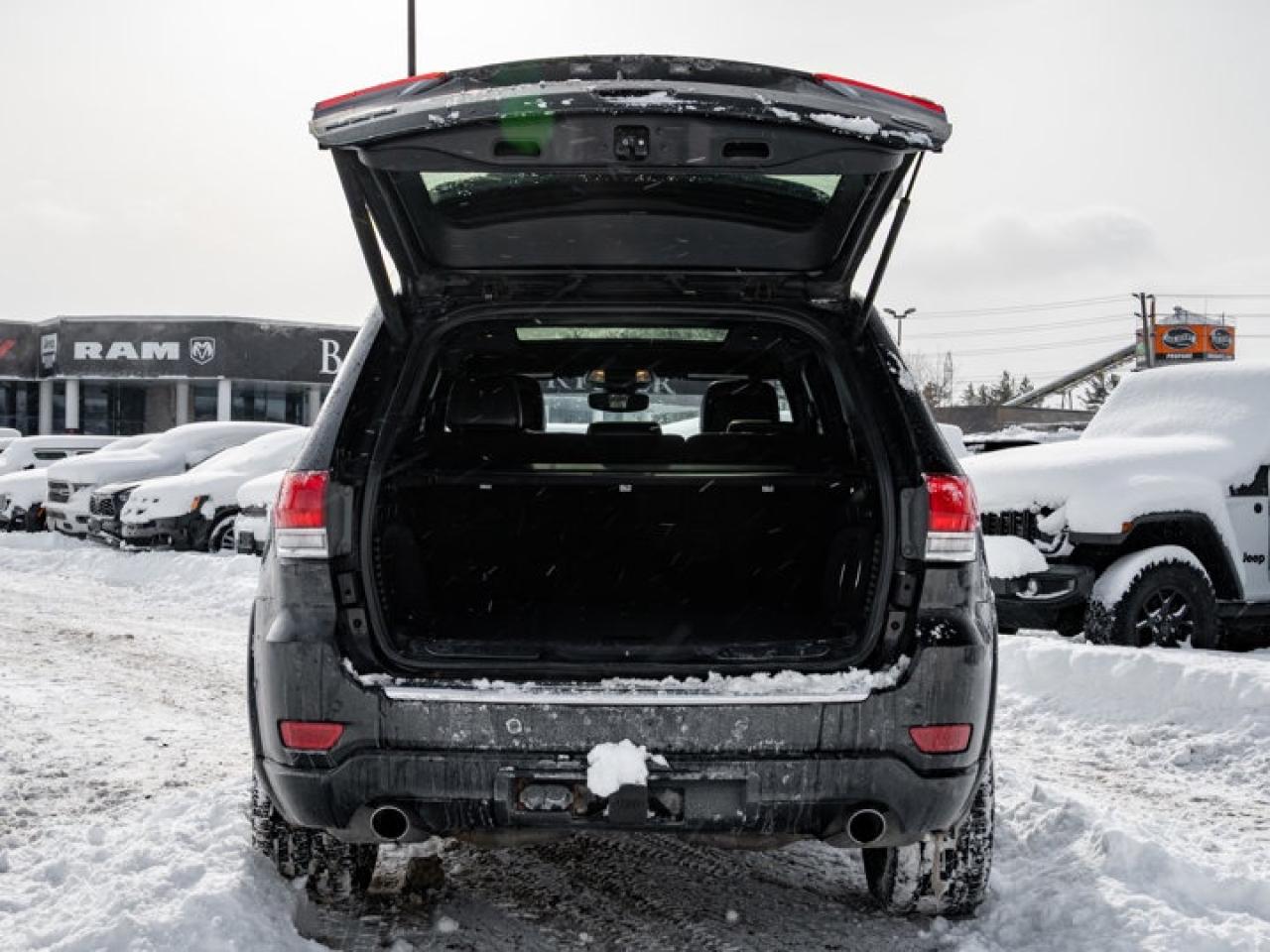 2018 Jeep Grand Cherokee Overland Photo